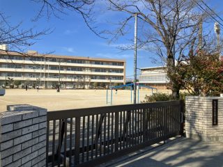 加須市立大桑小学校　徒歩8分（約631ｍ）