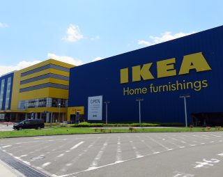 IKEA港北店<br />
徒歩33分（2600ｍ）