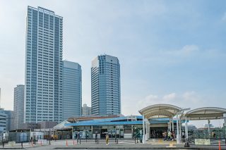 JR横須賀線「新川崎」駅<br />
約1680ｍ（徒歩21分）
