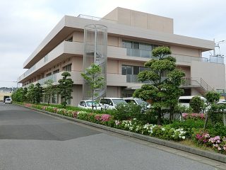 武田医院<br />
徒歩1分（約70ｍ）<br />

